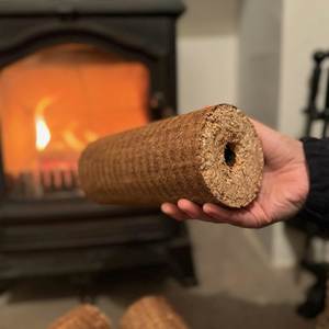 Briquettes de bois de qualité supérieure à prix d'usine, haute densité 600-800 kg/m³, combustible écologique pour chauffage, chêne européen, foyer domestique, barbecue - Product Image 2