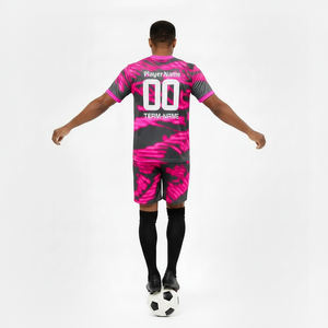 Tenue de football respirante à prix de gros, ensemble uniforme de sport unisexe nouvelle saison, kit de football rayé avec nom d'équipe appliqué - Product Image 3