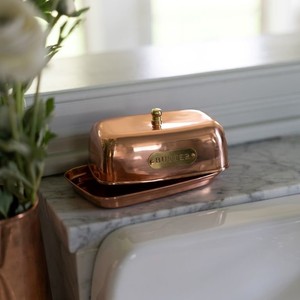 Plato de Lujo para Servir Mantequilla con Tapa y Bandeja, Ideal para la Cocina, la Mesa del Comedor, Exhibición de Vajilla y Presentación de Alimentos, Uso Doméstico y Hotelero - Product Image 1