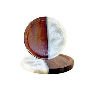 Posavasos Modernos de Madera con Incrustaciones de Resina Azul, Juego de 2 Accesorios Reutilizables para Bar - Product Image 2