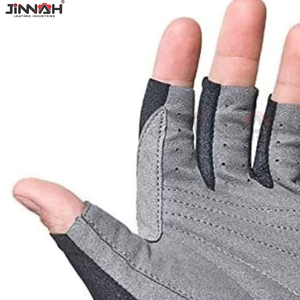 ถุงมือหนังกันน้ำคุณภาพสูง OEM สำหรับพายเรือและแล่นเรือใบ ระบายอากาศได้ดี  แบบนิ้วสั้น  สำหรับทุกเพศ  ปิดด้วยแถบตีนตุ๊กแก  แบบใหม่  พร้อมสกรีนโลโก้ตามสั่ง - Product Image 3