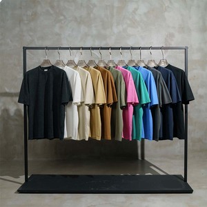 T-shirts oversize pour femme, noirs, délavés à la pierre, coupe carrée personnalisée, en tissu uni délavé 240 g/m² et imprimé délavé à l'acide 380 g/m² - Product Image 4