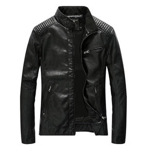 Fabricantes de Ropa Personalizada, Chaqueta Varsity de Cuero Vacuno con Mangas Bordadas, Estilo Urbano para Hombre - Product Image 2