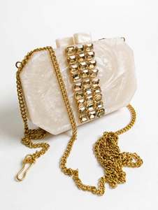 Pochette de luxe en plastique blanc nacré avec bande de cristaux champagne dorés / Forme octogonale / Sac à main de mariée - JAMEEL SONS 1L - Product Image 3