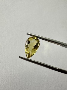 Tourmaline Jaune Naturelle Taille Poire, Gemme Précieuse de Collection de Qualité Supérieure, Extraite de l'Ensemble Terrestre, pour la Fabrication de Bijoux et de Bagues - Product Image 2