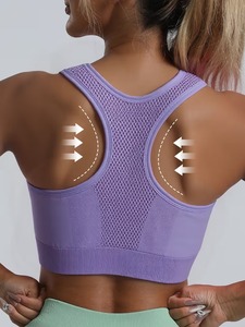 Haut de sport en maille sans couture pour femme |   Soutien-gorge de sport court côtelé à dos nageur |   Soutien-gorge de sport rembourré noir uni pour yoga - Product Image 2