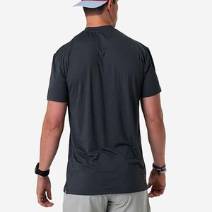 เสื้อยืดแขนสั้นผู้ชายลายพราง แห้งเร็ว คอกลม ทรงปกติ สวมใส่สบาย ผลิตจากผ้าโพลีเอสเตอร์ถัก - Product Image 4