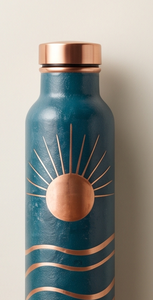Venta al por mayor directa de fábrica: Elegante botella de cobre esmaltada decorativa con motivo oceánico, vaso ayurvédico para bebidas saludables, taza de viaje a prueba de fugas. - Product Image 5