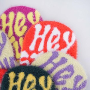 Gorro de mohair con logo personalizado, gorros de punto jacquard para mujer, gorros de alta calidad para invierno, nuevo diseño. - Product Image 4