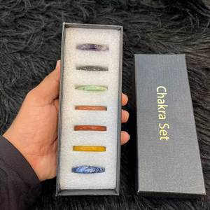 Cristaux de pierres précieuses polies de haute qualité, ensemble de 7 chakras gravés, pierres anti-stress mascotte de l'amour, pour la guérison Reiki, la méditation et le Feng Shui, cadeau - Product Image 6