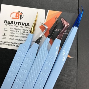 Pince à épiler d'extension de cils en acier inoxydable à revêtement bleu bébé avec logo personnalisé professionnel grande quantité de cils pointus fins - Product Image 2
