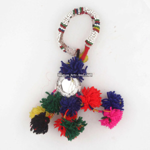 Pulseras de Borlas Suaves Personalizadas, Nuevas y Más Vendidas, Suministro al por Mayor de la India a Buen Precio Directamente del Fabricante - Product Image 1