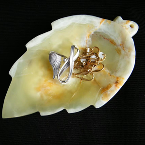 Afghan Green Onyx <b>Leaf</b> Shaped Modern Kitchen Dining Wall Cladding Natural Stone Serving Tray Wholesale Supplier Exporter - Product Image 1