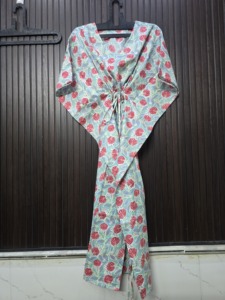Robe ample à imprimé floral pour femmes grandes tailles, col en V, manches longues, style bohème, robe décontractée longue jusqu'aux chevilles - Product Image 2