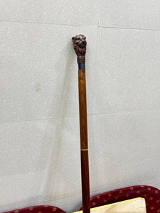 Canne de marche en bois de rose avec poignée tête de tigre style laiton antique - Décoration multifonctionnelle pour les fêtes de Thanksgiving et d'Halloween - Product Image 4