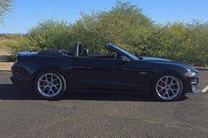 <span class=keywords><strong>Ford</strong></span> <span class=keywords><strong>Mustang</strong></span> GT Premium Cabriolet 2020 d'occasion en bon état, 14 200 miles, V8 suralimenté, provenance climat chaud - Product Image 4