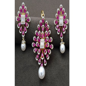 Impresionante Conjunto de Collar y Pendientes de Diseño con Acabado en Oro Blanco de Primera Calidad para Bodas y Fiestas, Colección para Mujer - Product Image 2