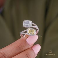 Bague de fiançailles Lumera en or blanc avec diamant taille émeraude, halo et sangle fendue, fantaisie jaune et blanc, certifiée IGI, pour femme