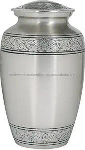 Urnes funéraires en laiton décoratives de haute qualité, faites à la main, pour hommes et femmes. - Product Image 3