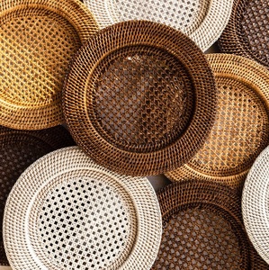 Napperon de chargeur de rotin naturel rond tissé moderne de haute qualité pour manger pour une utilisation sur la Table de cuisine - Product Image 3
