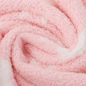 Serviettes de toilette en coton épais à haute densité GSM, texture lisse, absorption rapide, vente en gros OEM, fabricant en gros de serviettes en microfibre corail - Product Image 5