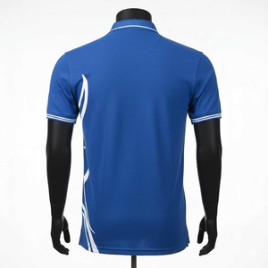 Camiseta de manga corta de punto sólido para hombre, de excelente calidad, diseño moderno y elegante, con cierre de botones, a precio económico. - Product Image 3