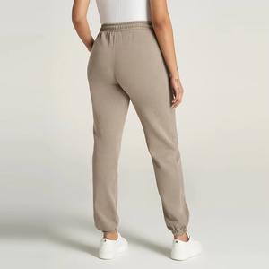 Pantalon de jogging personnalisé pour femme en molleton léger à séchage rapide pour le sport et le fitness - Product Image 3