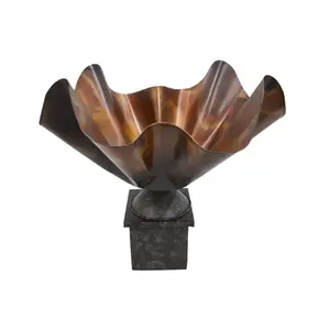 Home Decoration Iron Abstract Sculpture With Square Base Green Patina And Old Copper Finishing Large Size For Party Tableware