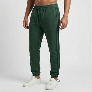 กางเกงวิ่งเทรนนิ่งผู้ชายแฟชั่นขายดี น้ำหนักเบา ระบายอากาศได้ดี เอวยืดหยุ่น กันน้ำ กันลม - Product Image 1