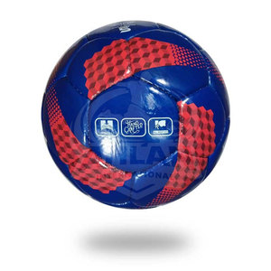 Accessoire sportif durable conçu pour l'entraînement sur le terrain, ballon de football cousu à la main, qualité fiable, ballon de football cousu à la main - Product Image 3