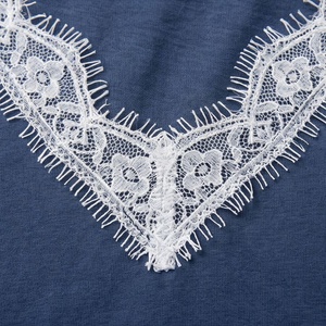 Vêtements pour femmes, haut en dentelle florale, chemisier à col rond, t-shirt tendance avec dentelle, t-shirts en coton sexy, vêtements de mode de qualité - Product Image 4