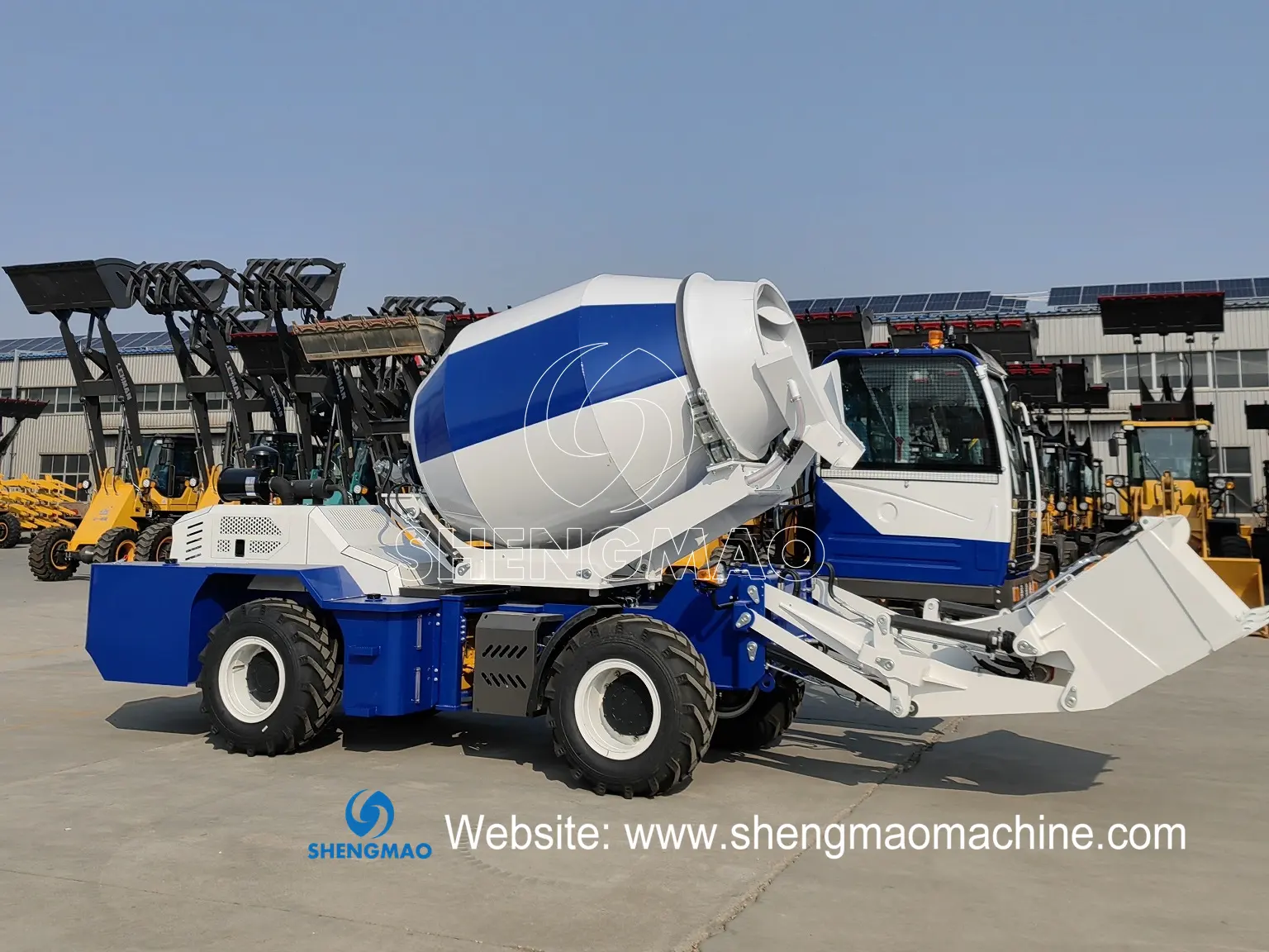 China Manufacturer SHENGMAO Mini Mobile Drum Self Loading Concrete Mixer Truck