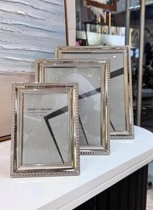 custom photo <b>frame</b> OEM photo <b>frame</b> ODM photo <b>frame</b> fashionable picture <b>frame</b> classic photo holder elegant desktop decor premium - Product Image 2