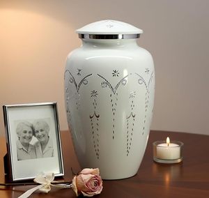 Urna Decorativa de Metal Blanco de Lujo con Tapa – Jarra de Almacenamiento Artesanal con Tallado Floral para Decoración del Hogar, Sala de Estar, Entrada, Centro de Mesa - Product Image 5