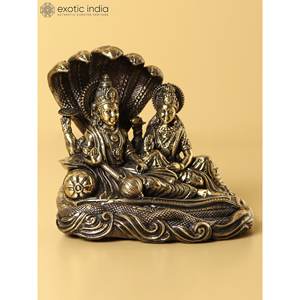 Escultura de latón Lakshmi Narayana pequeña Superfina de 5 pulgadas sentada en Sheshnag para decoración del hogar, regalos y Templo hecho en La India - Product Image 1