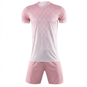 Ensemble de maillots et shorts de football respirants et écologiques 100 % polyester avec taille élastique, coupe confortable pour les matchs de compétition - Product Image 1
