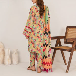 Vestido Khaddar Informal de Verano con Diseño y Color Únicos para Mujer, Nueva Moda Pakistaní e India, Trajes Khaddar para Damas - Product Image 2