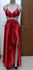 Robe longue de soirée élégante en satin bicolore, dos nu, bretelles spaghetti, jupe drapée, fente latérale, coupe asymétrique, taille naturelle - Product Image 3