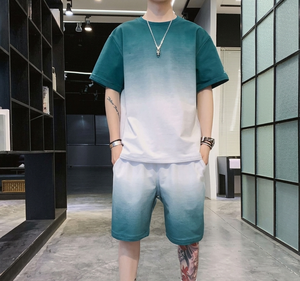 ชุดเสื้อยืดและกางเกงขาสั้นผู้ชายไล่เฉดสี โพลีเอสเตอร์ 100% ระบายอากาศ แห้งเร็ว ทรงหลวม ดีไซน์ 2 in 1 พร้อมเชือกผูก - Product Image 5