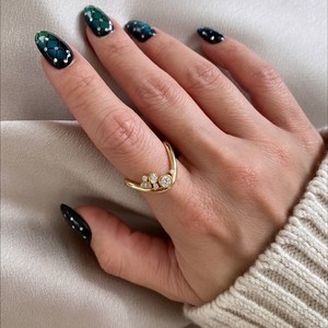 Bague de mariage incurvée en platine PT950 de luxe avec diamant de laboratoire de luxe, sertie en clos, taille brillant, style chevron, certifiée IGI - Product Image 3