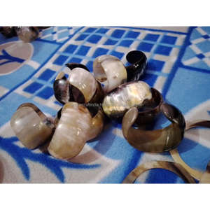 Acoplamiento de borde quemado LavaHorn | Conector de tubo de cuerno de búfalo carbonizado con textura degradada natural | Exportación artesanal exclusiva - Product Image 2