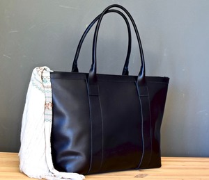 Sac fourre-tout vintage en cuir véritable de qualité supérieure pour femme, élégant, à bandoulière, brodé, résistant à l'eau, grande capacité, pour affaires et voyages - Product Image 2
