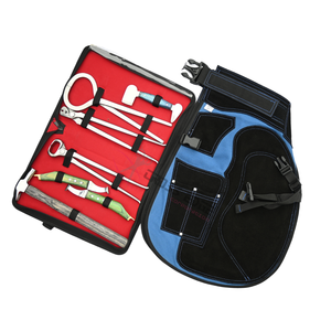 Kit d'outils de fermeur tout-en-un avec tablier, testeur de douleur des sabots, décolleuse de clous, cisaille à sabots, marteau, boucle en laiton, couteau à sabots - Product Image 1