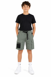 Shorts cargo vert sauge pour enfants, bas de tenue d'été utilitaires, shorts en mélange de coton de qualité supérieure, design multi-poches, ceinture ajustable - Product Image 1