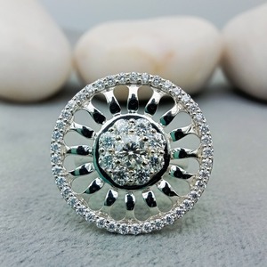 Juego de Joyería Fina de Plata 925 con Garantía de Satisfacción del 100%, Diseño de Lujo, Moderno y Elegante, con Moissanita Solitaria, Regalo de Compromiso, Bañado en Rodio - Product Image 2