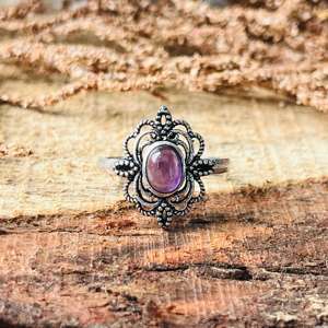 Anillo Floral Vintage de Amatista, Anillo Boho de Latón para Mujer, Acabado en Plata Oxidada, Joyería de Moda al por Mayor - Product Image 1