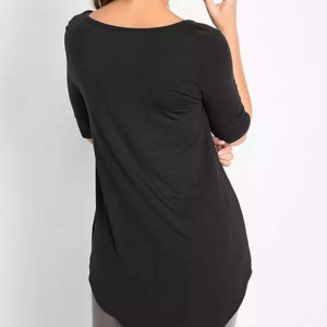 Camiseta de Mujer Negra con Cuello Redondo y Manga Tres Cuartos, Estampada, Corte Regular, Color Sólido, Informal, Transpirable, Tejida, 100% Orgánica - Product Image 3