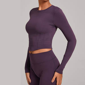 Fabriqué au Pakistan, haut de yoga respirant et léger pour femmes, best-seller, nouvelle arrivée, vente d'usine pour la vente en ligne - Product Image 2