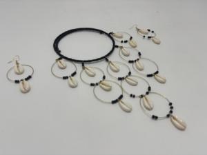 Collares con Colgante de Concha de Cauri Natural, Joyería Artesanal de Playa, Venta al Por Mayor - Product Image 2