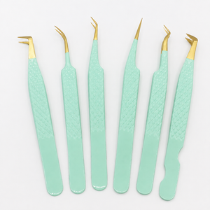 Ensemble de pinces à extensions de cils en acier inoxydable vert menthe de qualité supérieure, pointes de précision dorées lisses, outils courbés et droits pour les cils - Product Image 3